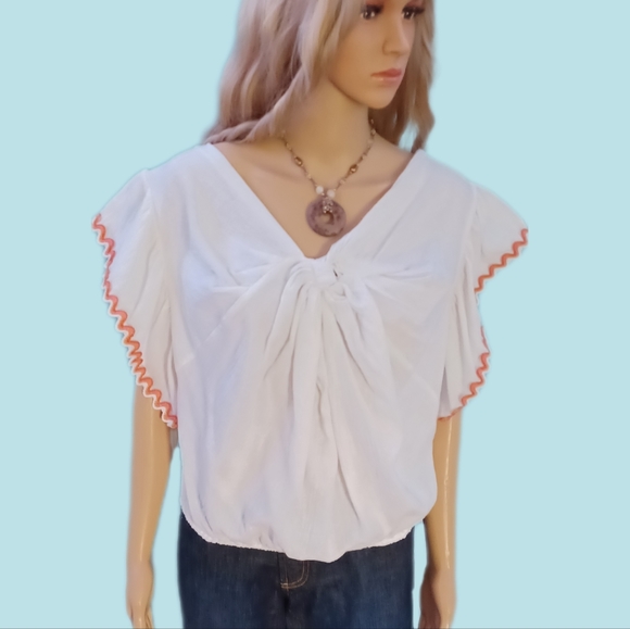 NEW!Line & Dot L flutter sleeve top - Picture 1 of 9